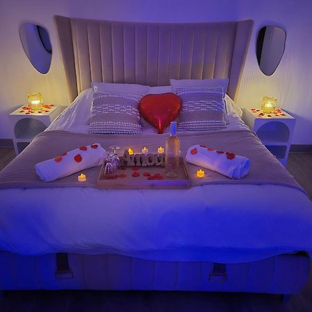 Love Room - Cocon Room - Toulon - Ollioules Dış mekan fotoğraf