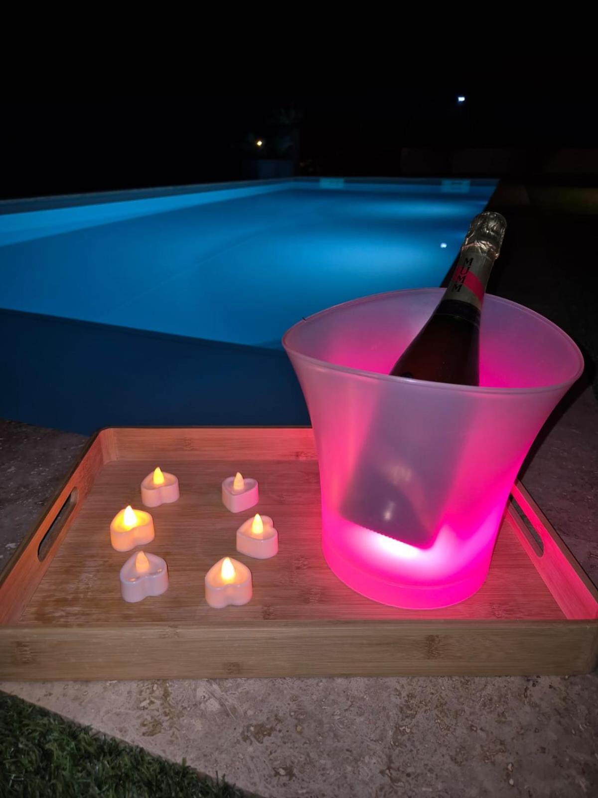 Love Room - Cocon Room - Toulon - Ollioules Dış mekan fotoğraf