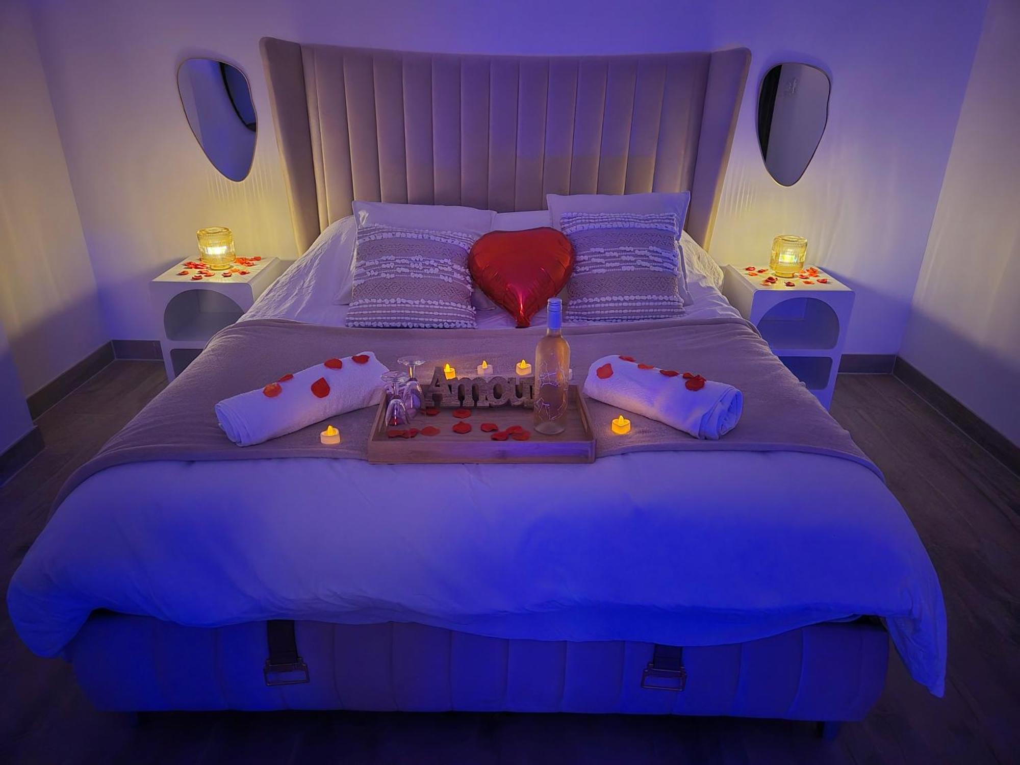 Love Room - Cocon Room - Toulon - Ollioules Dış mekan fotoğraf