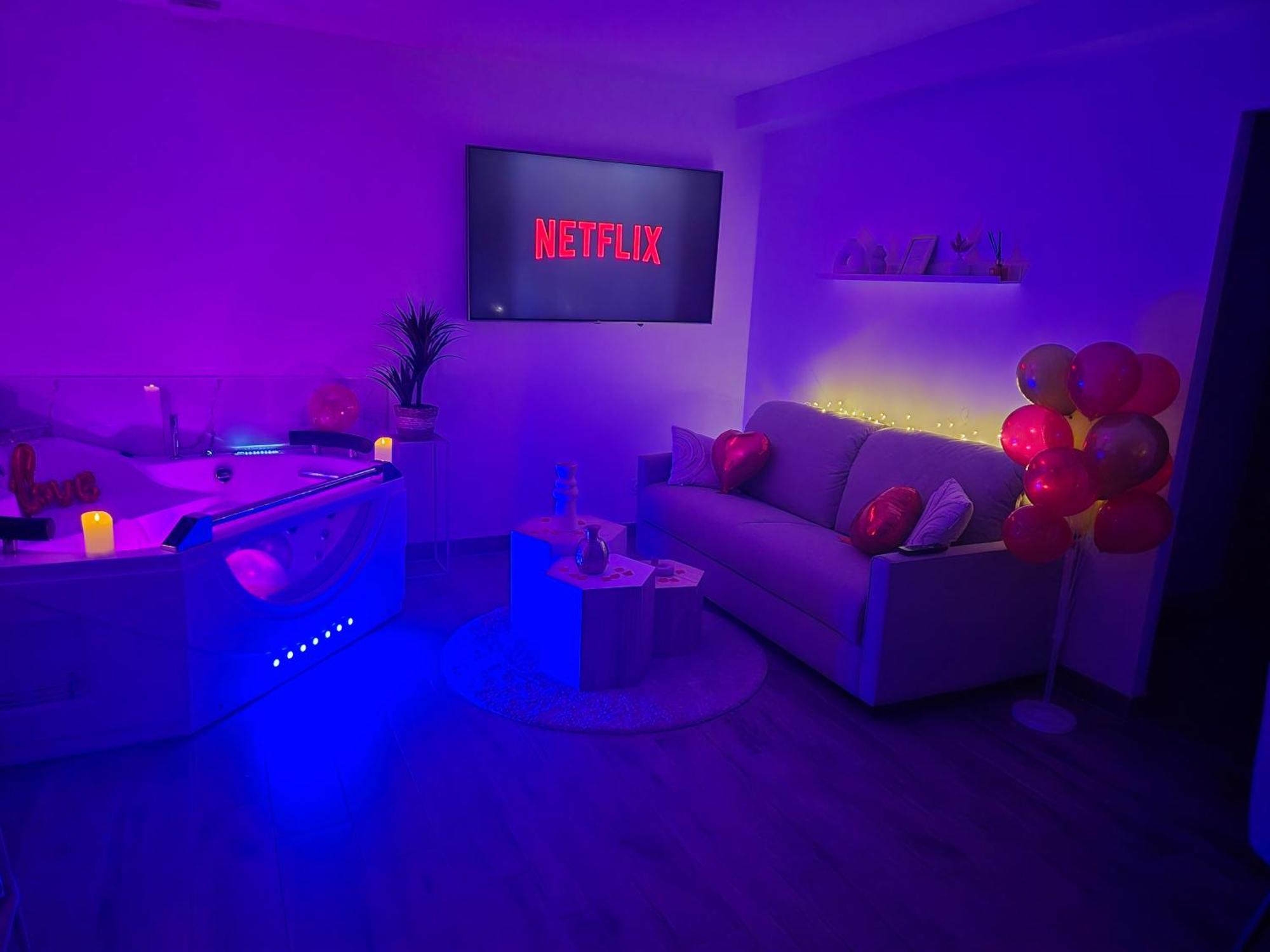 Love Room - Cocon Room - Toulon - Ollioules Dış mekan fotoğraf